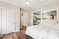 16 Main Street, Topsham, ME 04086