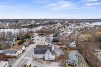 16 Main Street, Topsham, ME 04086