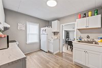 16 Main Street, Topsham, ME 04086