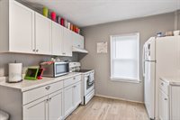 16 Main Street, Topsham, ME 04086
