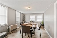 16 Main Street, Topsham, ME 04086