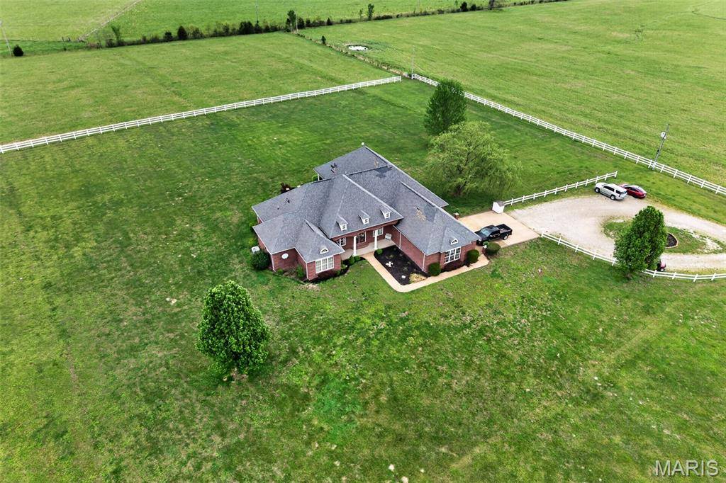 11447 Highway D, Dixon, MO 65459