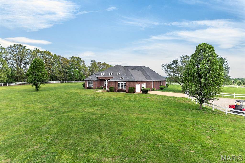 11447 Highway D, Dixon, MO 65459