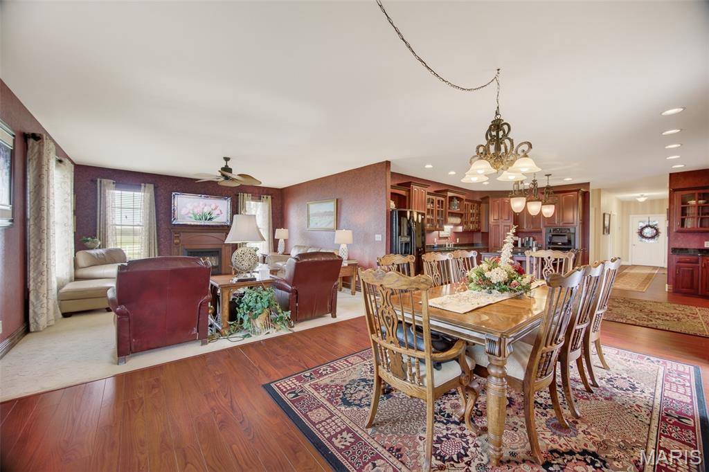 11447 Highway D, Dixon, MO 65459