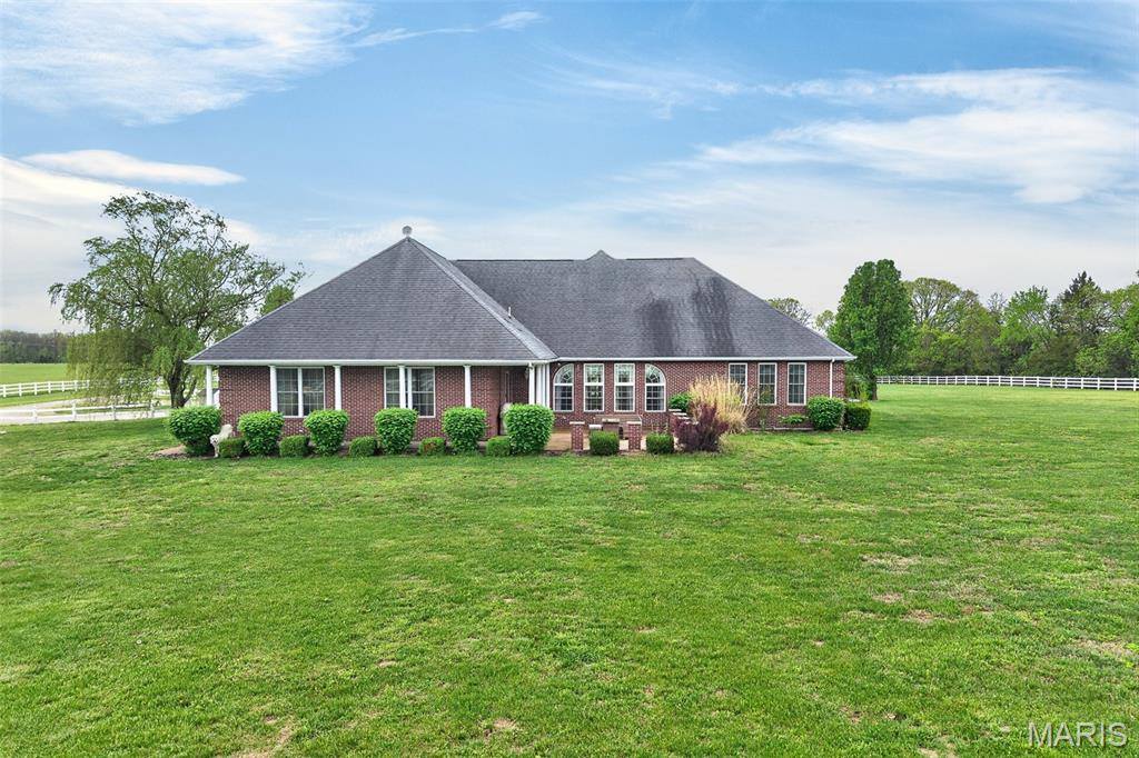 11447 Highway D, Dixon, MO 65459