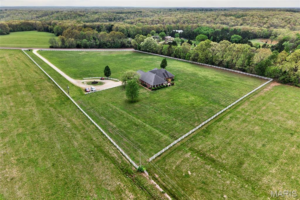11447 Highway D, Dixon, MO 65459
