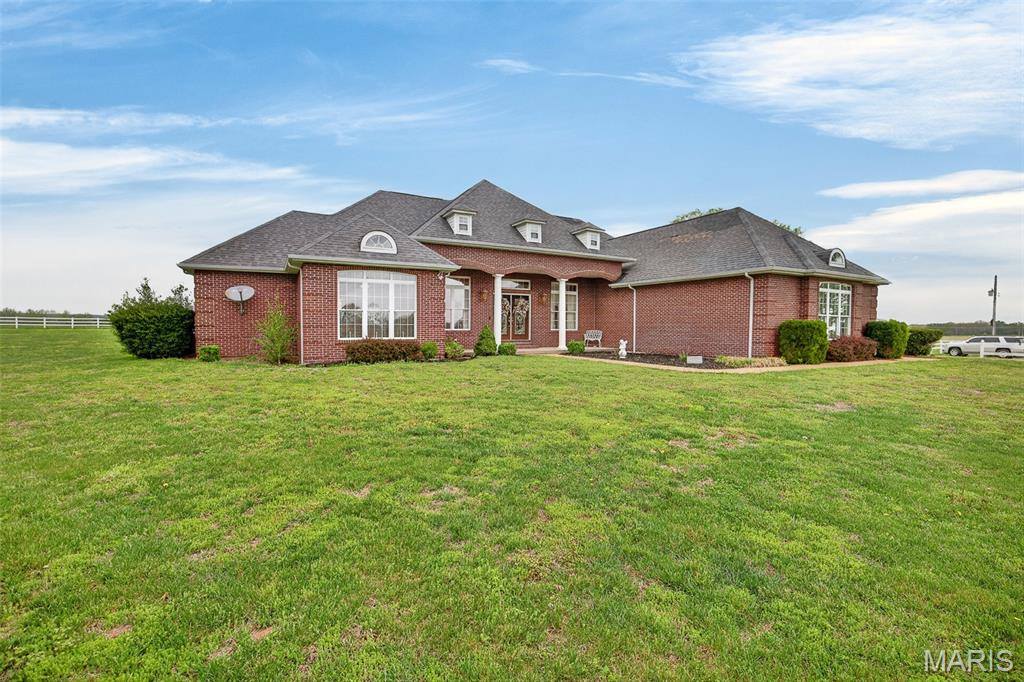 11447 Highway D, Dixon, MO 65459
