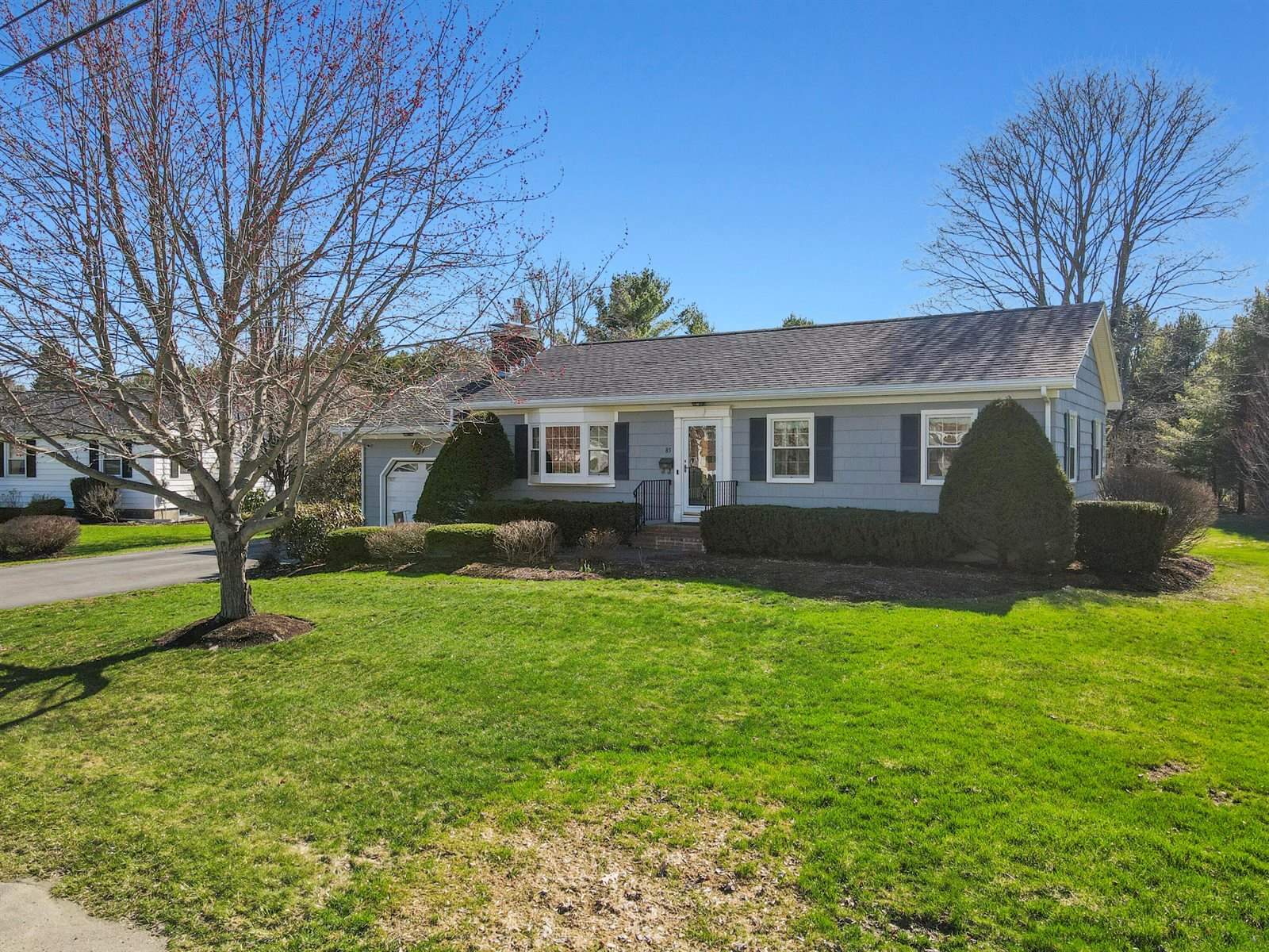 85 Longmeadow Drive, Brewer, ME 04412