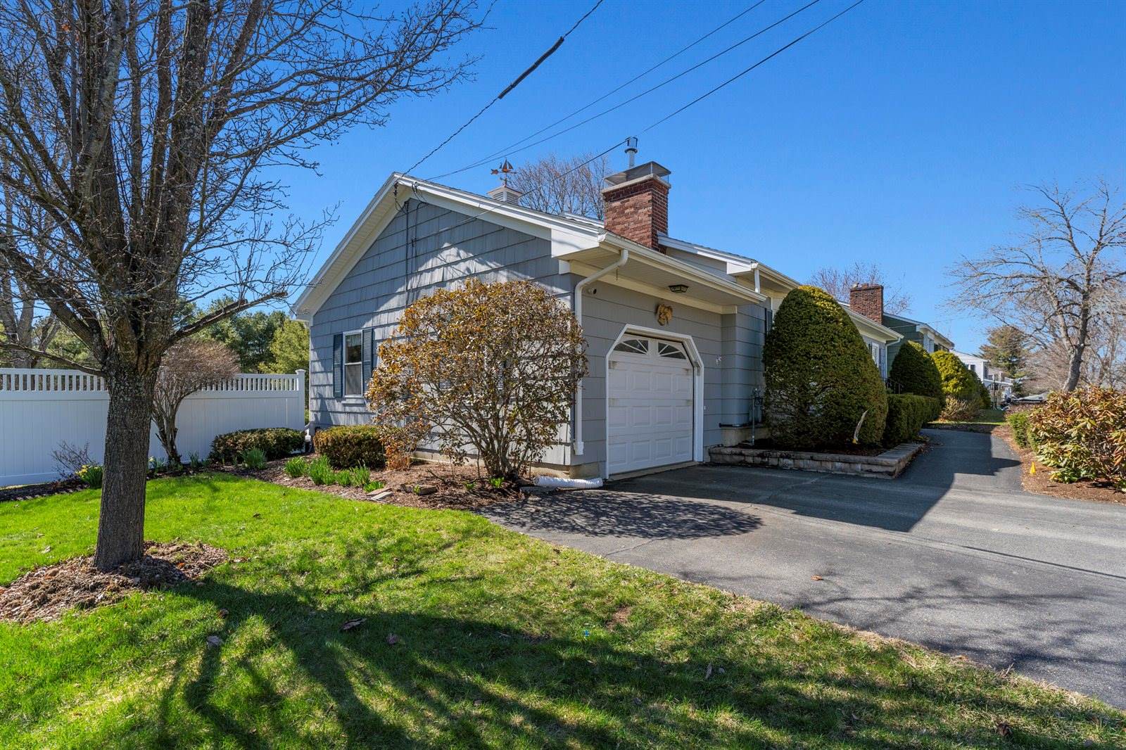 85 Longmeadow Drive, Brewer, ME 04412