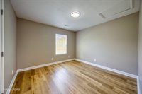 104 East Maire Ave, Clinton, TN 37716