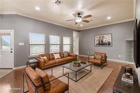 525 Oak Tree Lane, Franklin, TX 77856