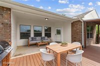 525 Oak Tree Lane, Franklin, TX 77856