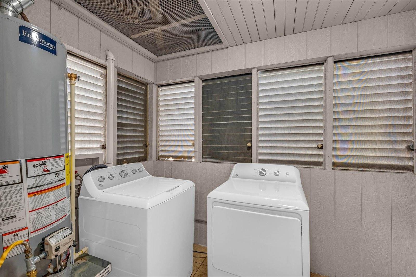 4102 Ursuline Street, Galveston, TX 77550