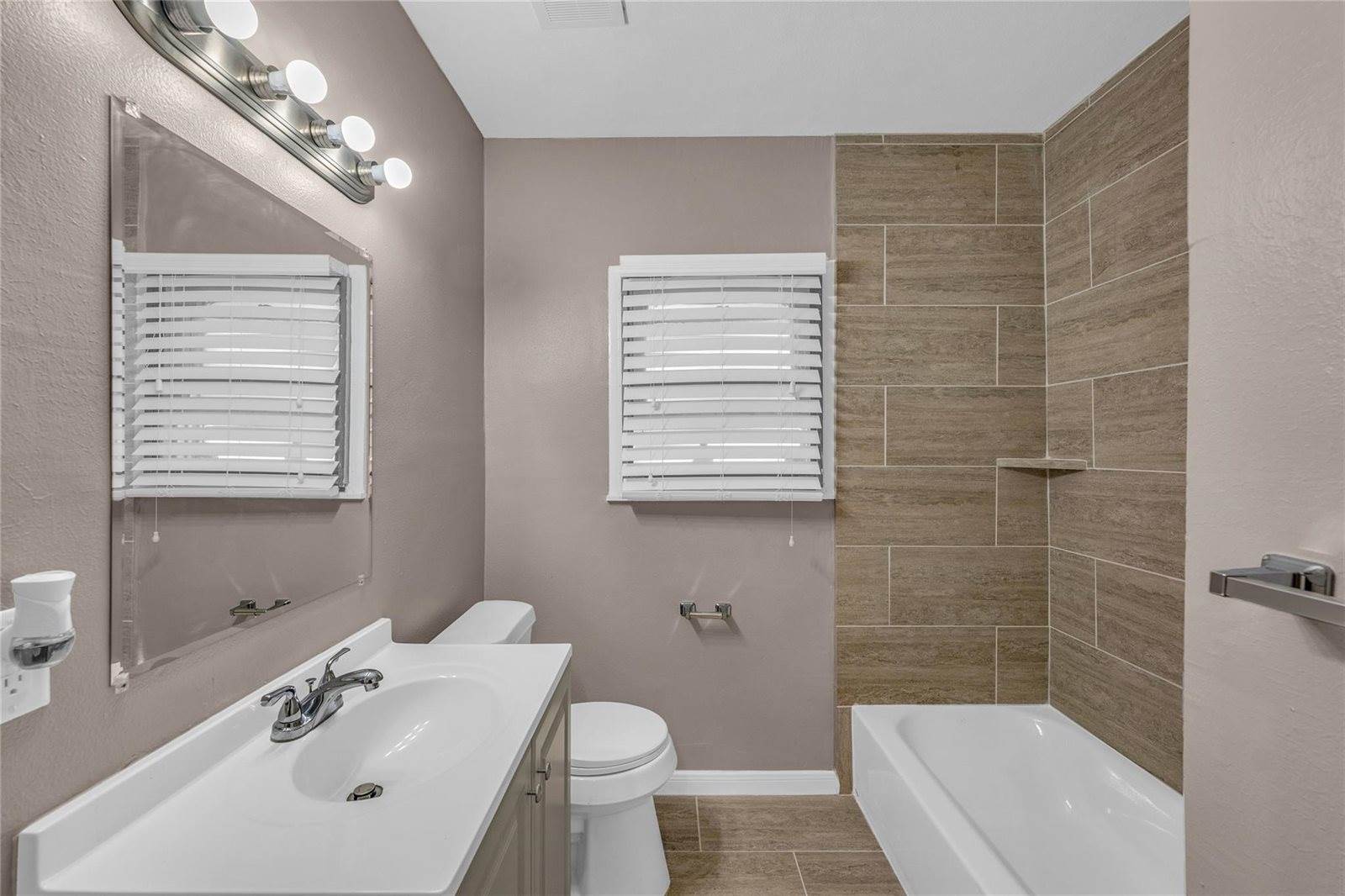 4102 Ursuline Street, Galveston, TX 77550