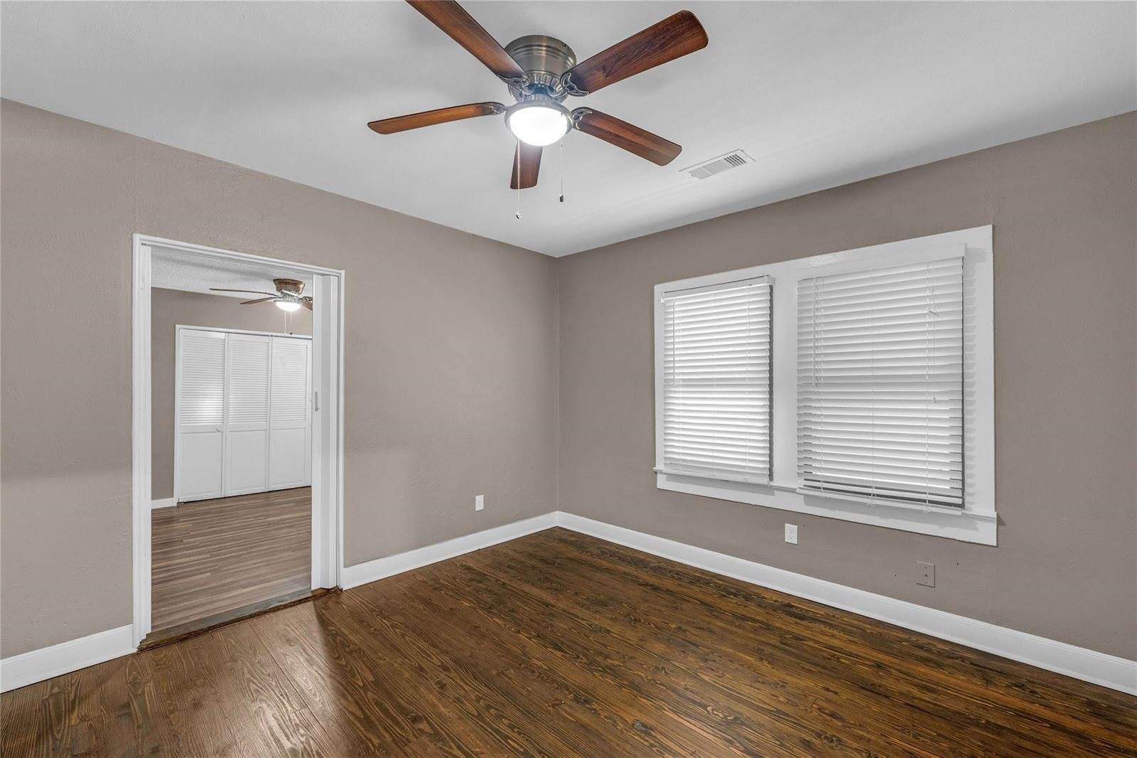 4102 Ursuline Street, Galveston, TX 77550