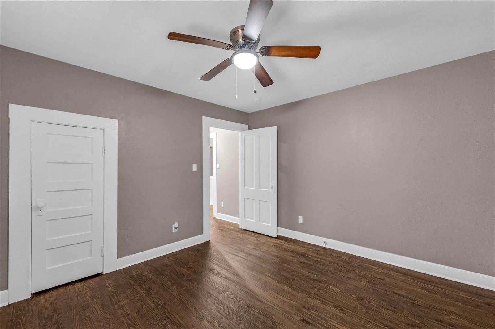 4102 Ursuline Street, Galveston, TX 77550