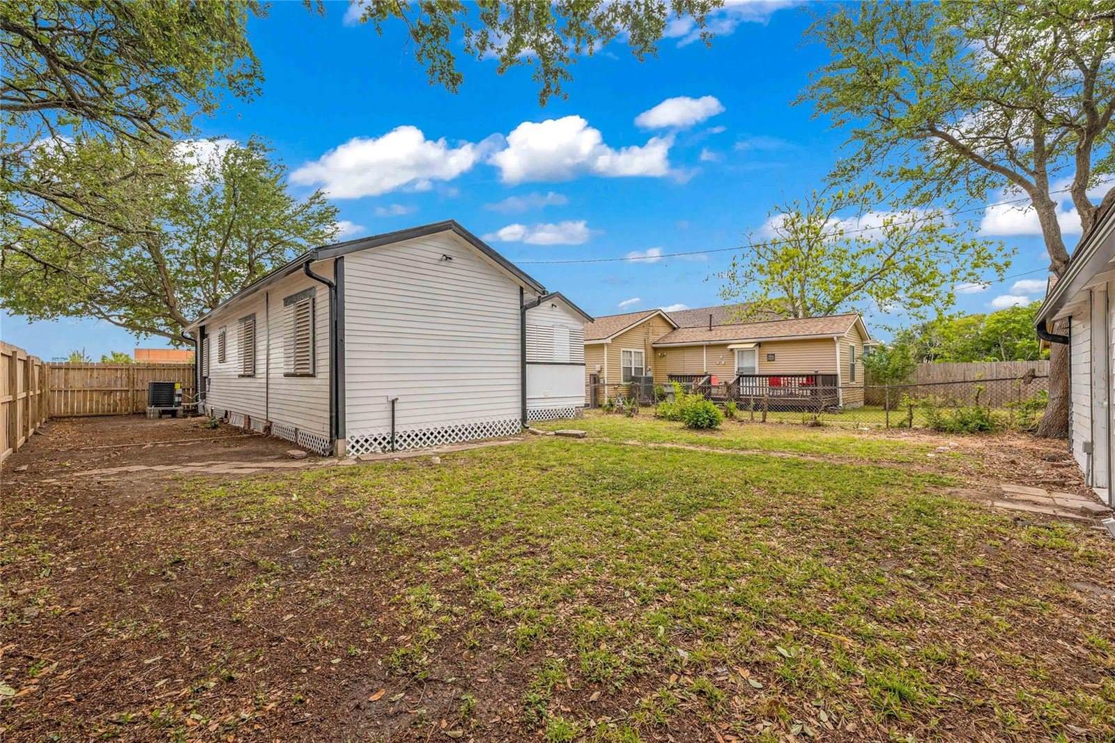 4102 Ursuline Street, Galveston, TX 77550