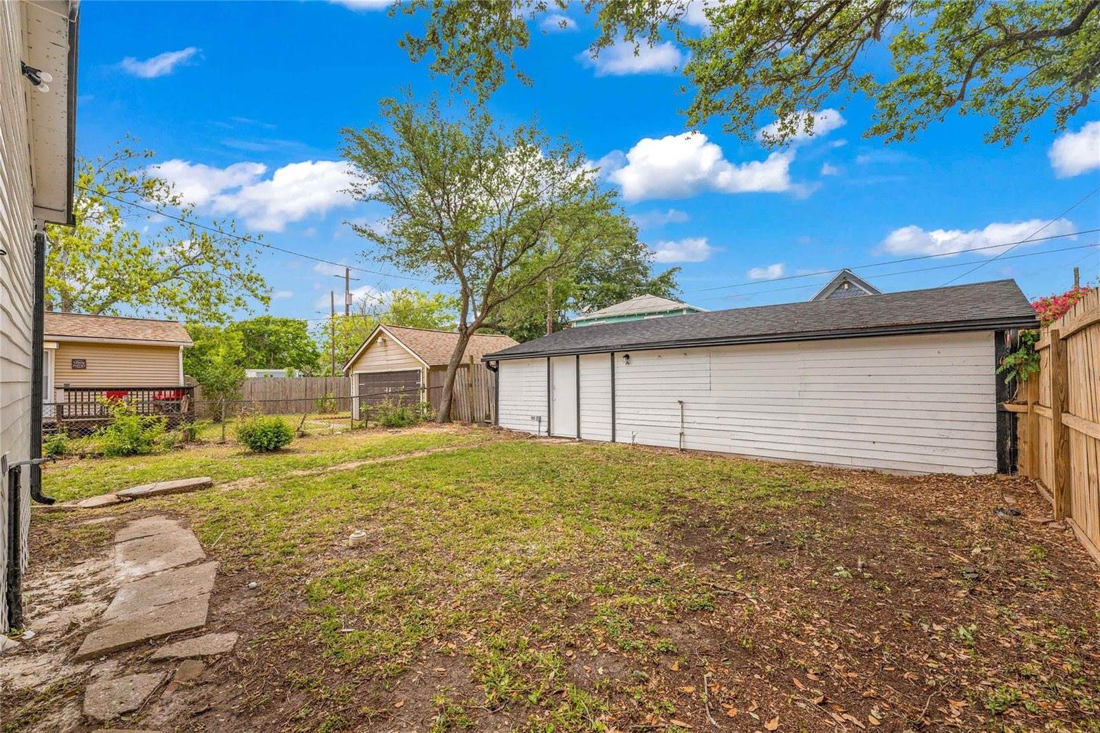 4102 Ursuline Street, Galveston, TX 77550