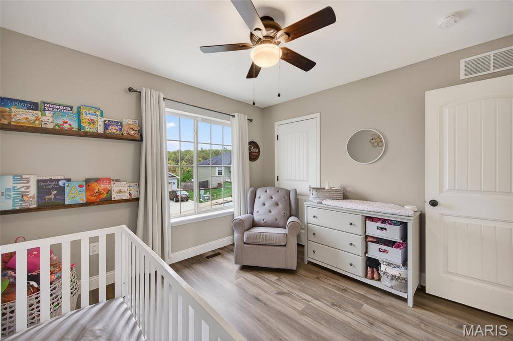 105 Sandstone Drive, Saint Robert, MO 65584