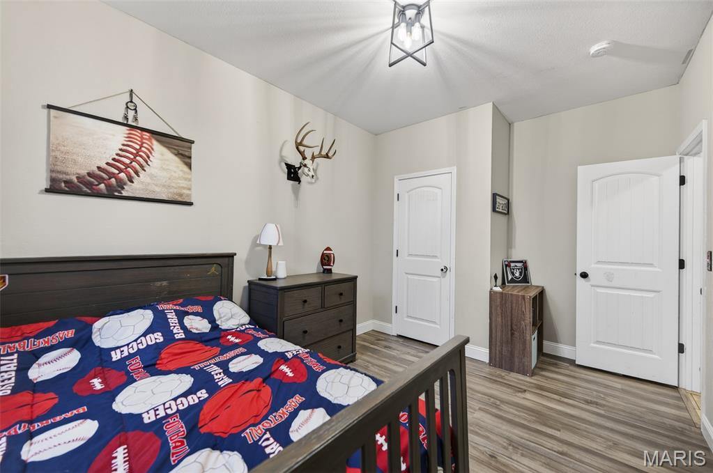 105 Sandstone Drive, Saint Robert, MO 65584