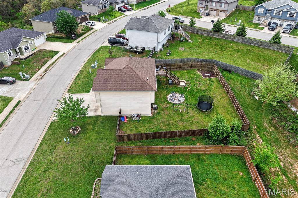 105 Sandstone Drive, Saint Robert, MO 65584