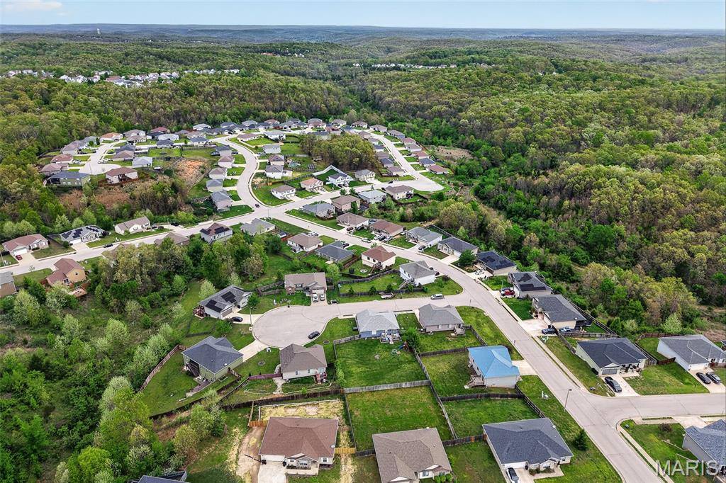 105 Sandstone Drive, Saint Robert, MO 65584