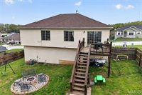 105 Sandstone Drive, Saint Robert, MO 65584