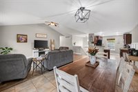 105 Sandstone Drive, Saint Robert, MO 65584