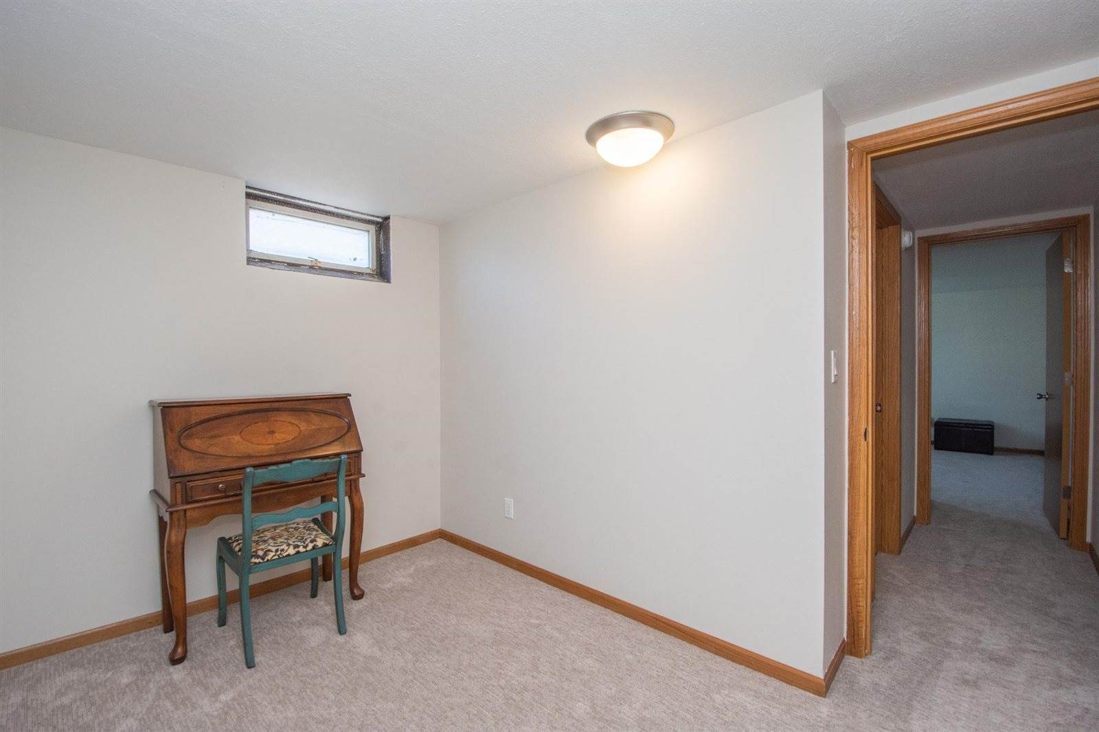 505 8th Avenue SE, Barnesville, MN 56514