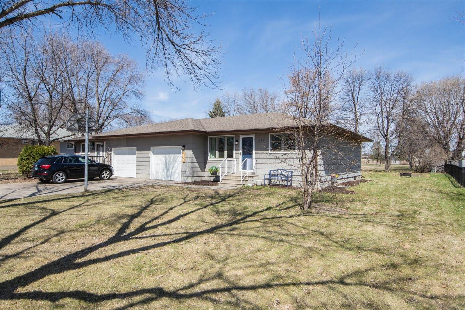 505 8th Avenue SE, Barnesville, MN 56514