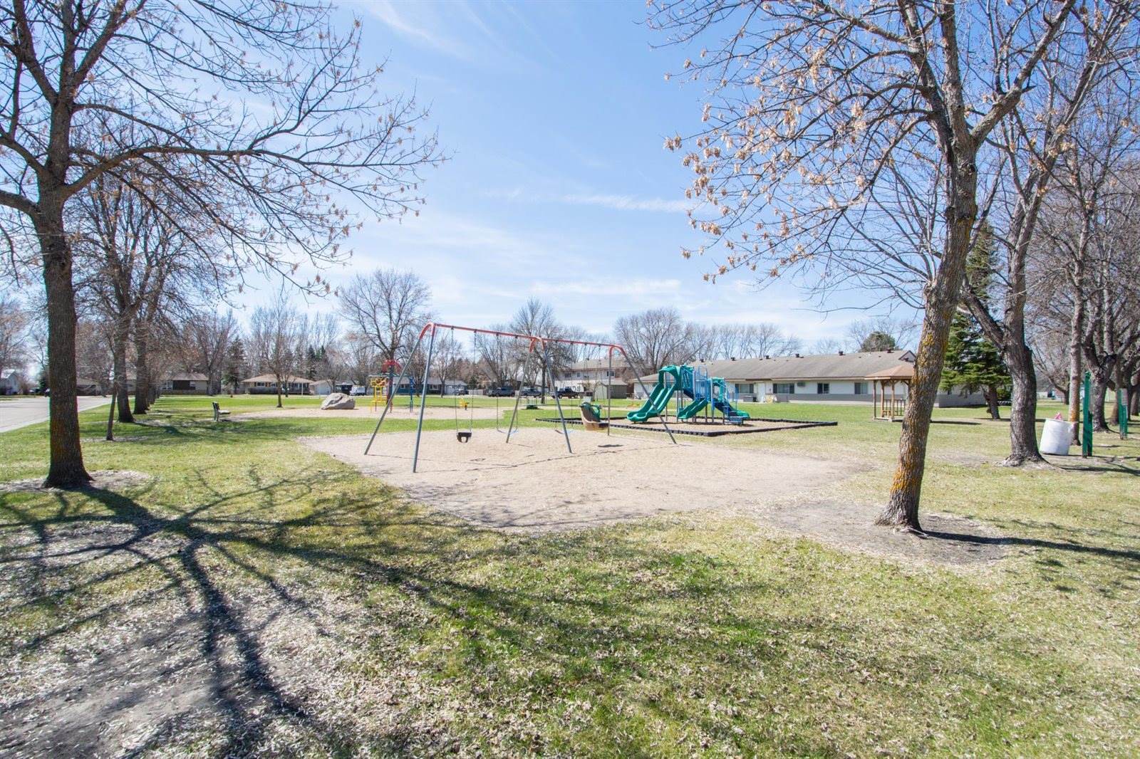 505 8th Avenue SE, Barnesville, MN 56514