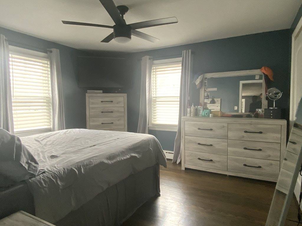 86 Peekskill Ave, Springfield, MA 01129