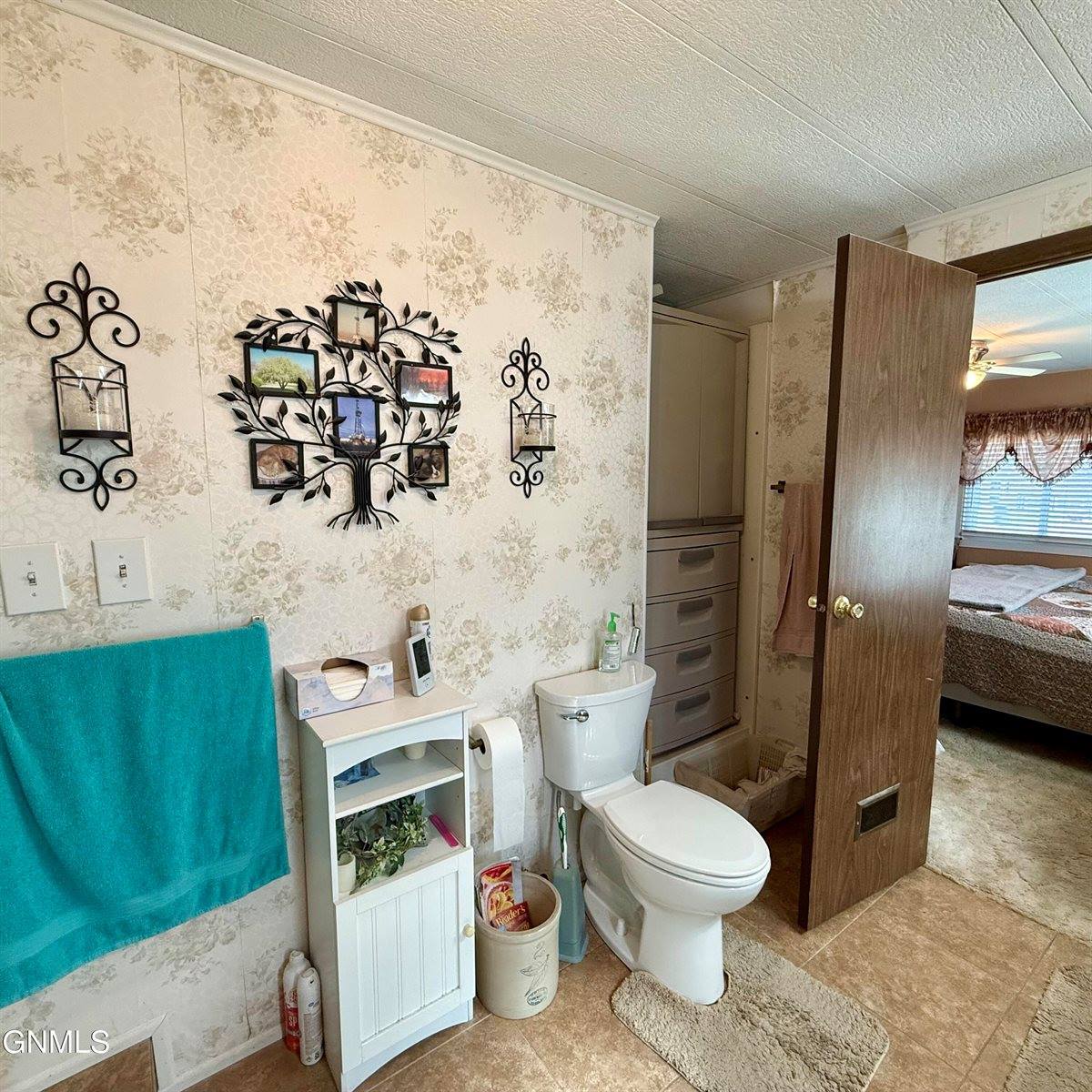 4007 2nd Avenue East, Williston, ND 58801