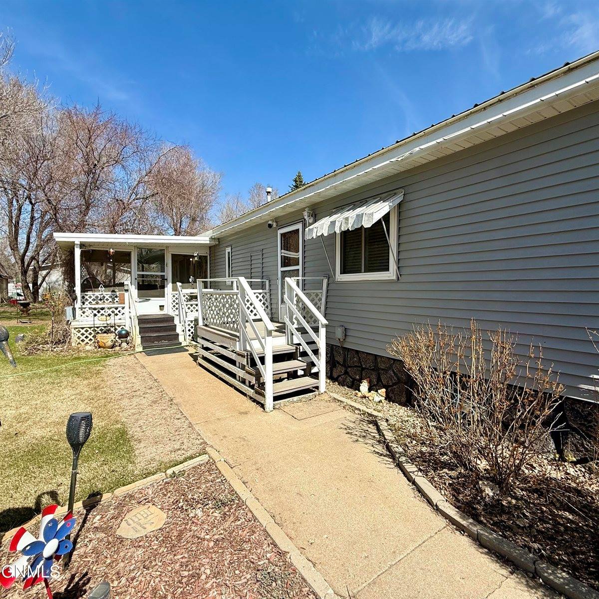 4007 2nd Avenue East, Williston, ND 58801