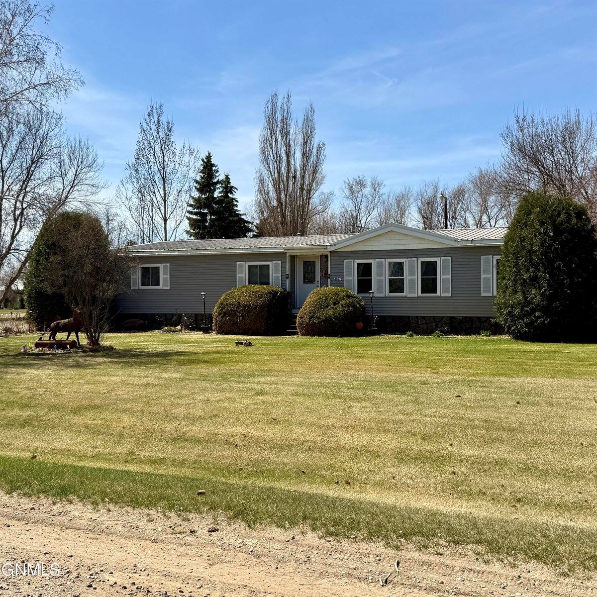 4007 2nd Avenue East, Williston, ND 58801