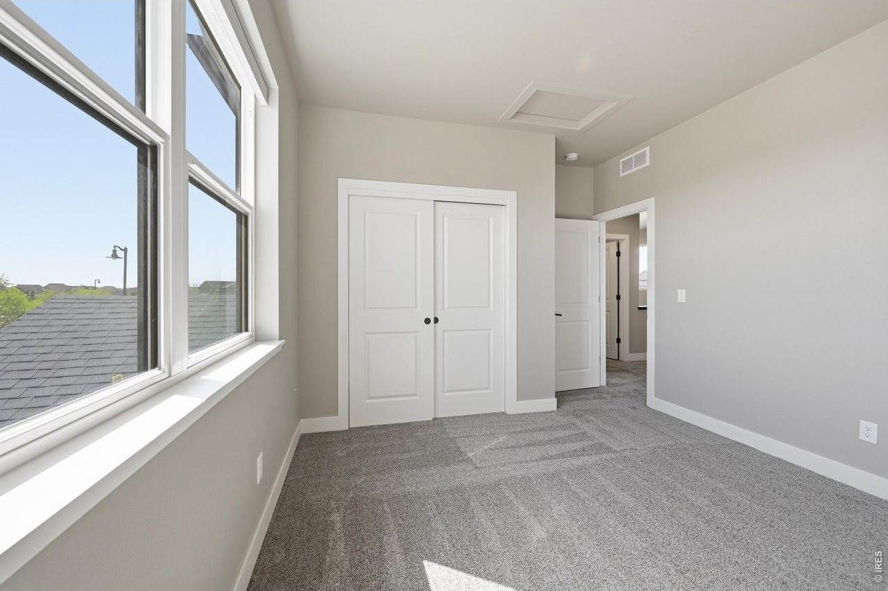 5197 School House Dr, Timnath, CO 80547