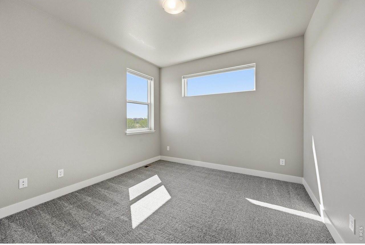 5197 School House Dr, Timnath, CO 80547