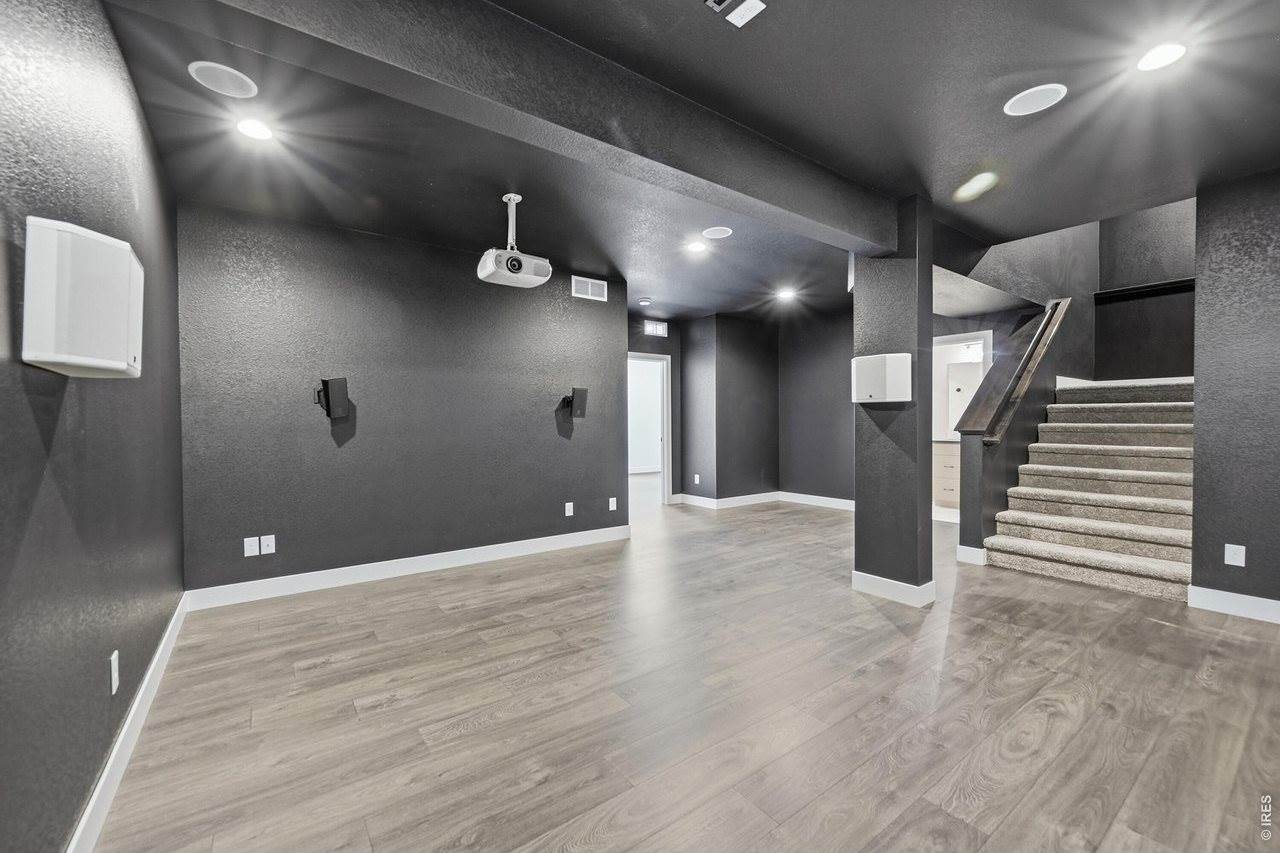 5197 School House Dr, Timnath, CO 80547