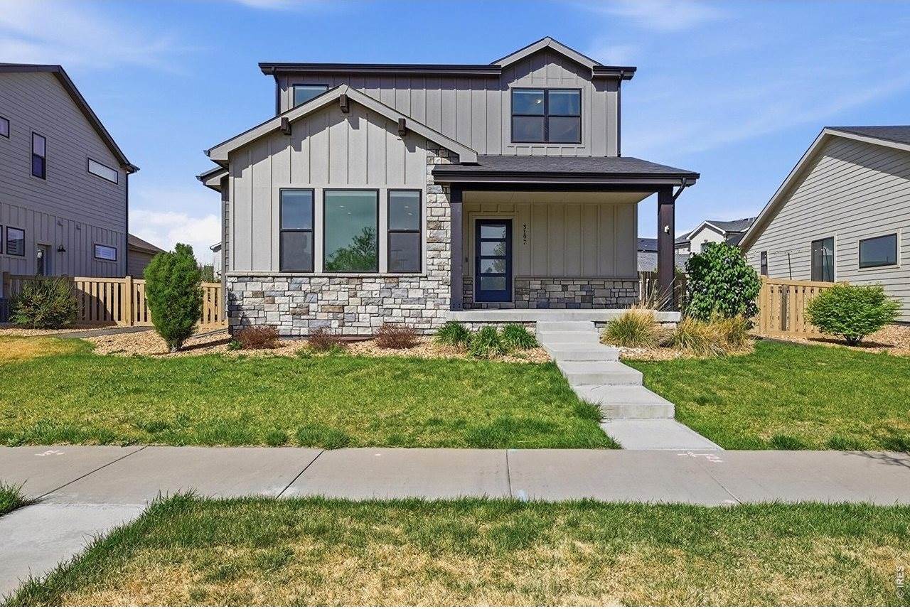 5197 School House Dr, Timnath, CO 80547