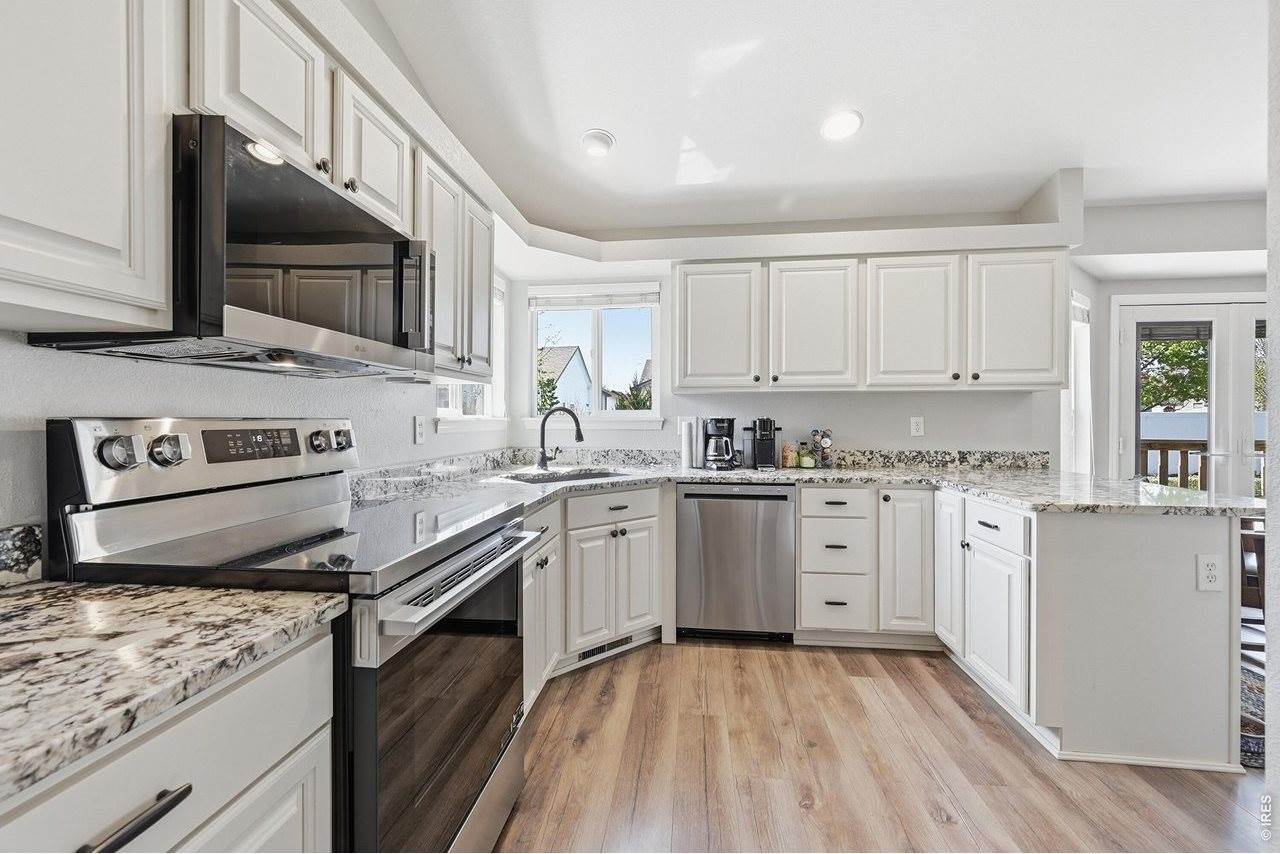 338 Hawthorne Ave, Johnstown, CO 80534