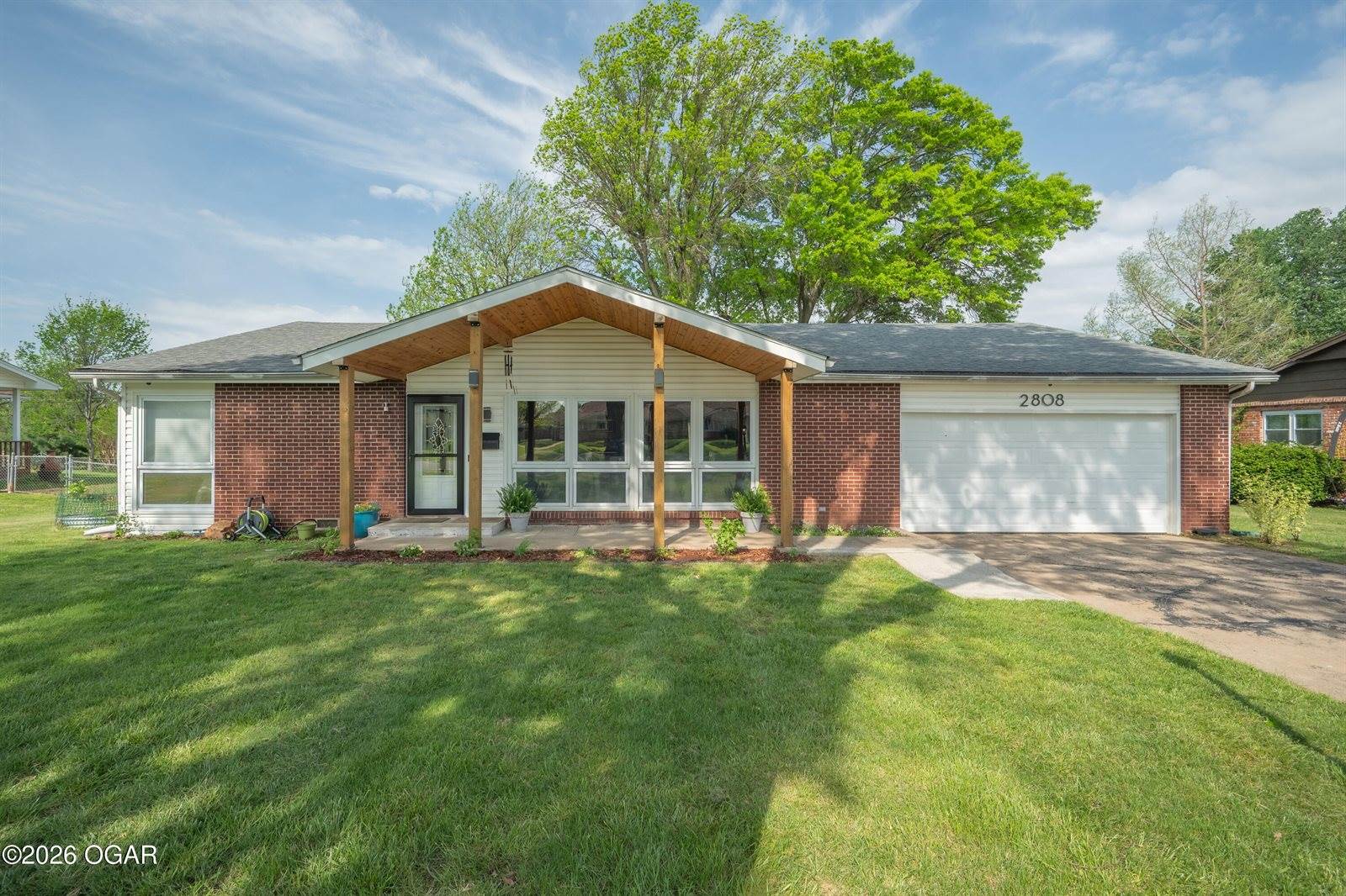 2808 Illinois Avenue, Joplin, MO 64804