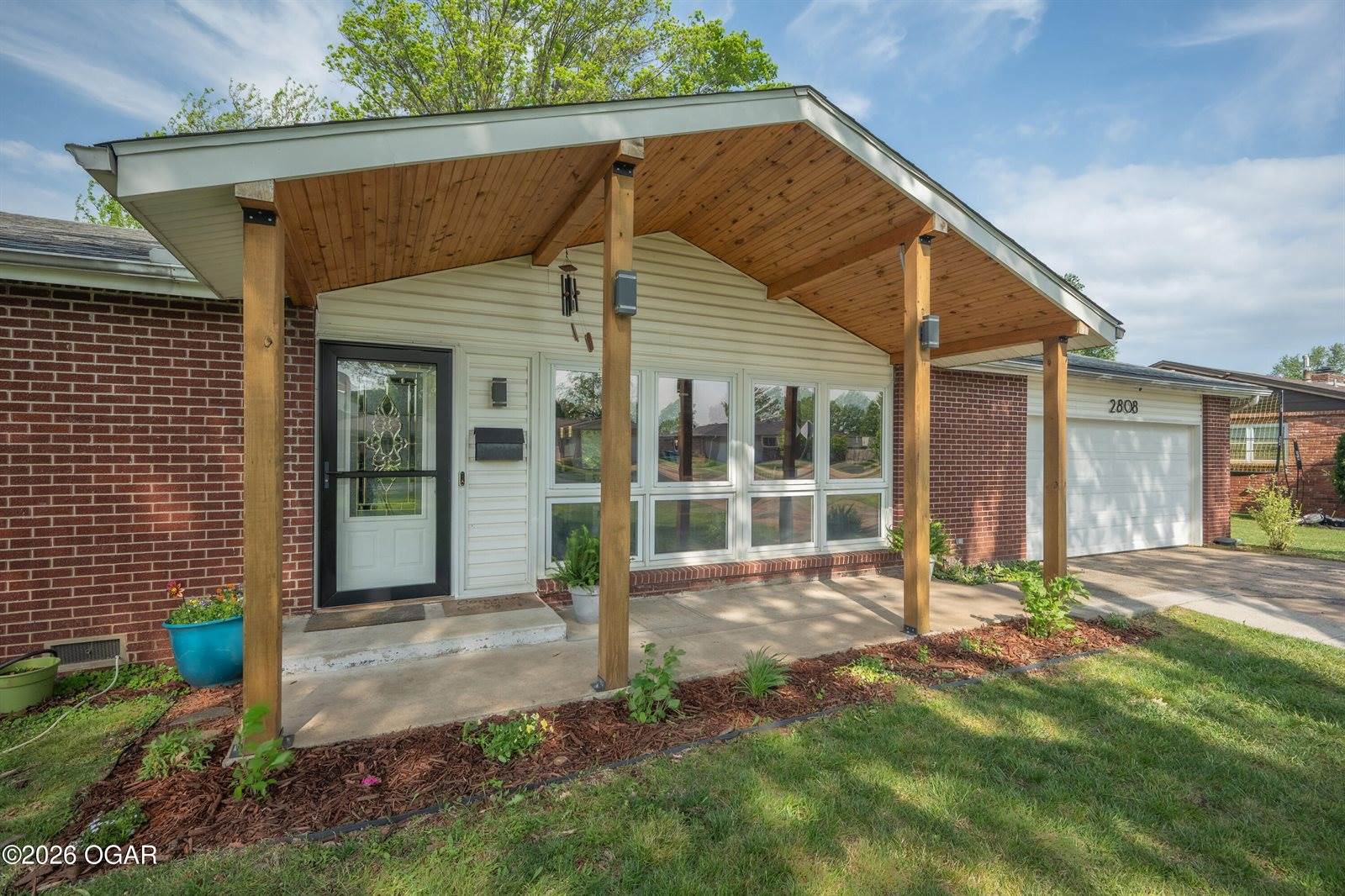 2808 Illinois Avenue, Joplin, MO 64804