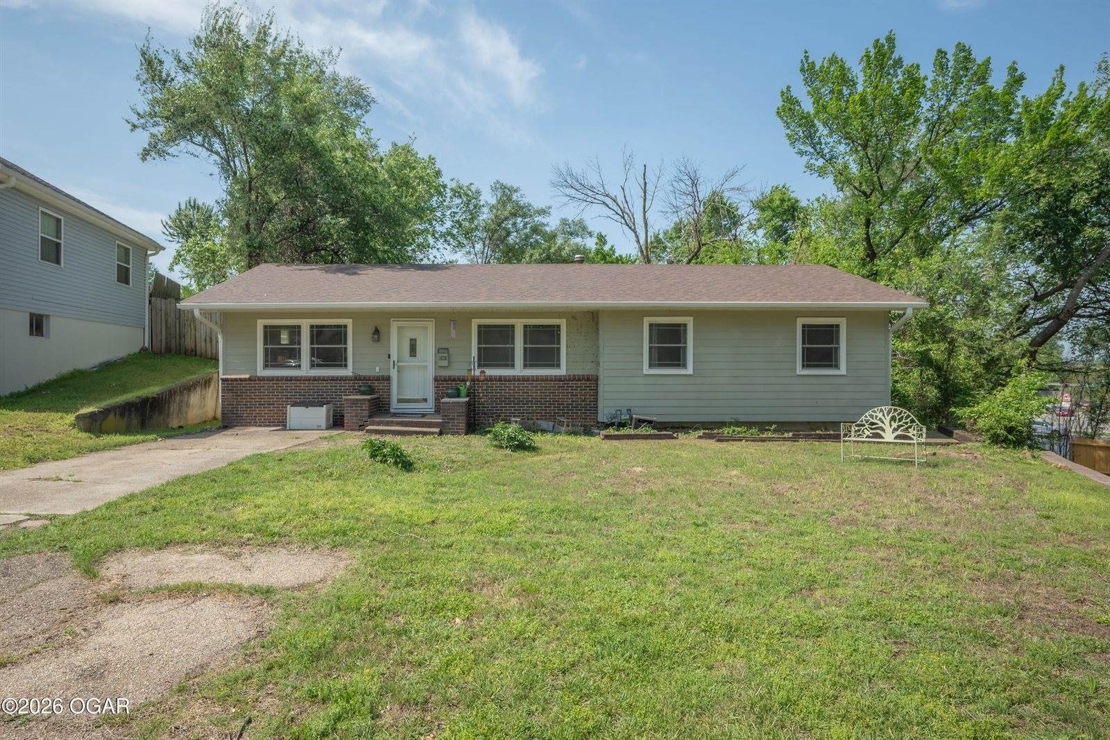 1626 Jefferson Circle, Webb City, MO 64870