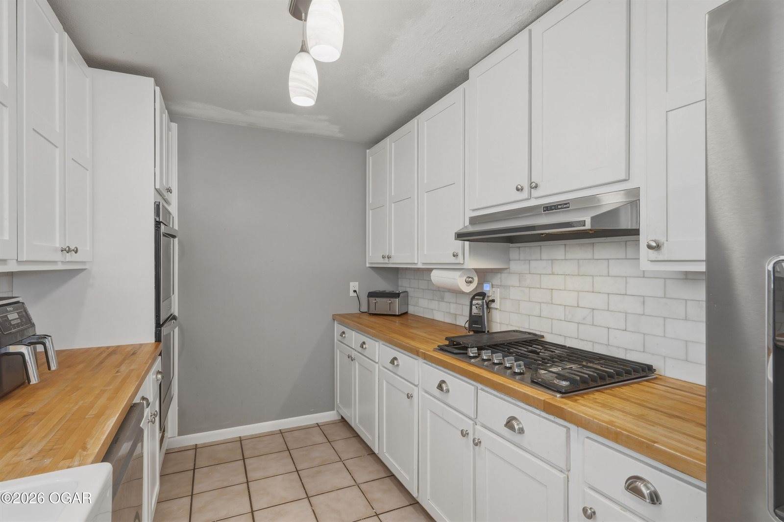 1626 Jefferson Circle, Webb City, MO 64870