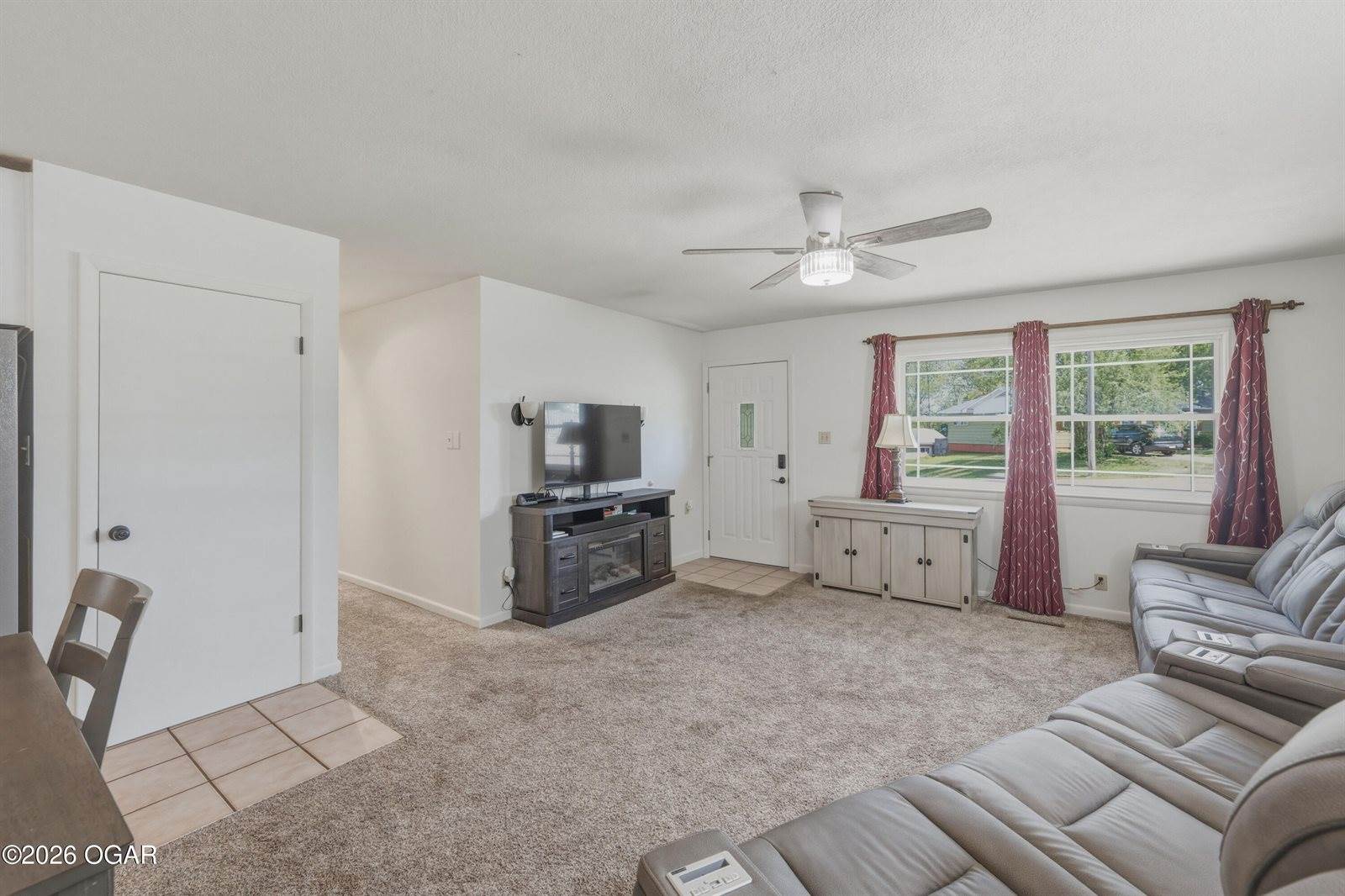 1626 Jefferson Circle, Webb City, MO 64870