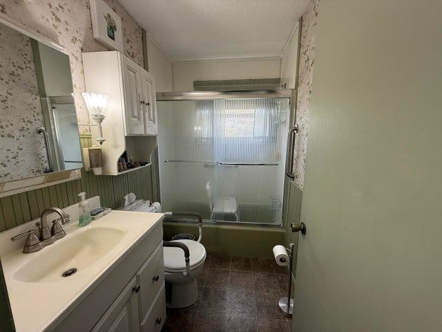 7 Sixth Avenue, Augusta, ME 04330