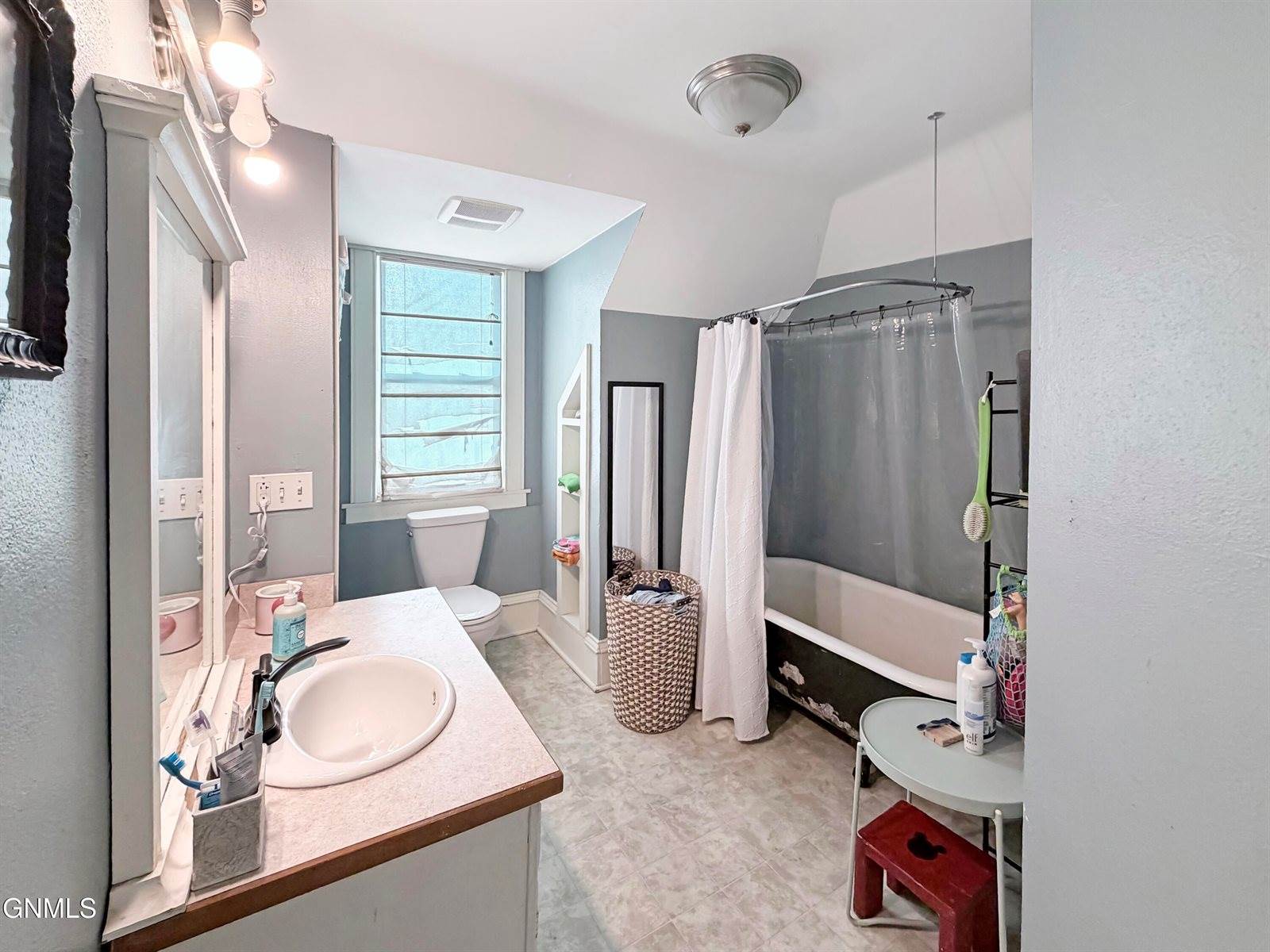 106 5th Street West, Williston, ND 58801