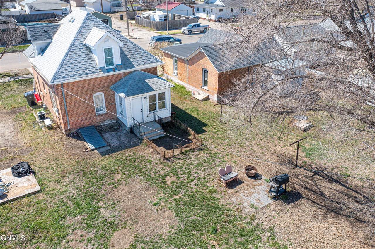 106 5th Street West, Williston, ND 58801