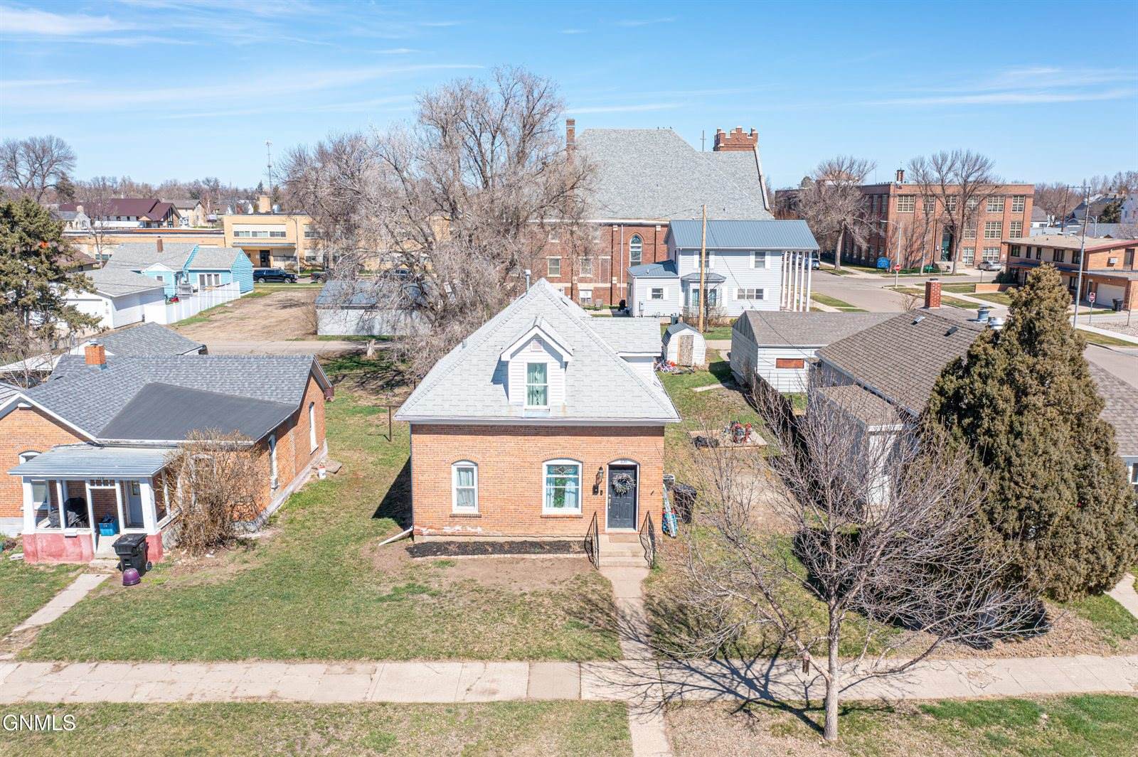 106 5th Street West, Williston, ND 58801