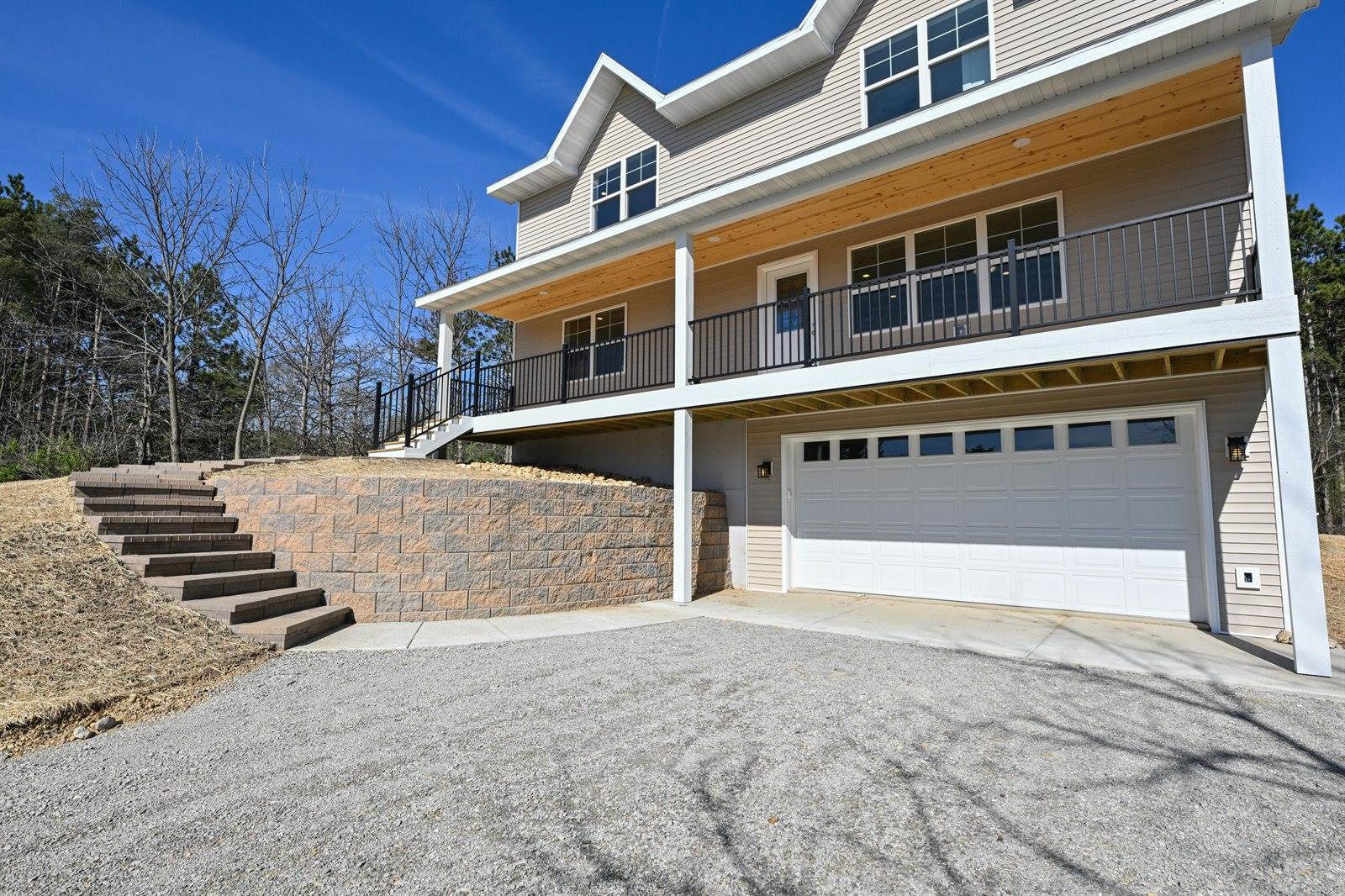 N7437 Grand View Dr, Whitewater, WI 53190